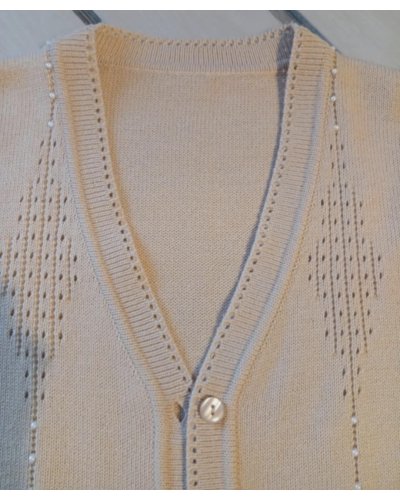 " FRIPERIE SECONDE MAIN " Cardigan beige rétro perles