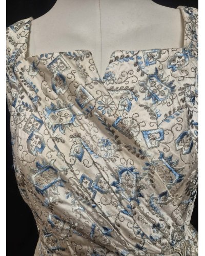 « FRIPERIE VINTAGE» RARE!! Véritable robe des années 50's en lamé faite main