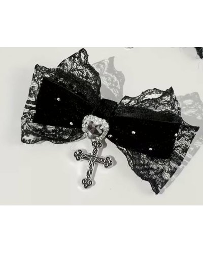 Barrette Gothique cœur, croix noire