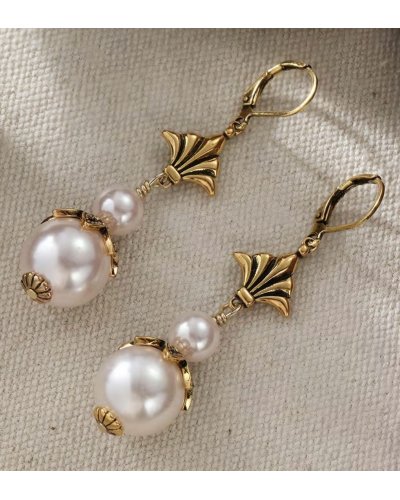 Boucles d'oreilles Goutte blanche Rétro