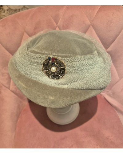" FRIPERIE VINTAGE " ! Chapeau vintage en velours Gris
