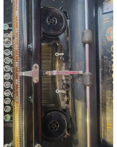 « FRIPERIE DECO » Machine à écrire vintage 1930-1940 Underwood